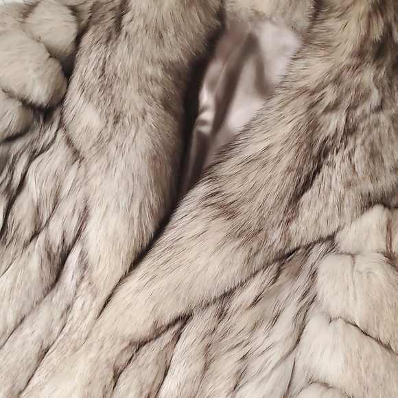 Authentic 100% Blue Fox fur Coat - Picture 8 of 9